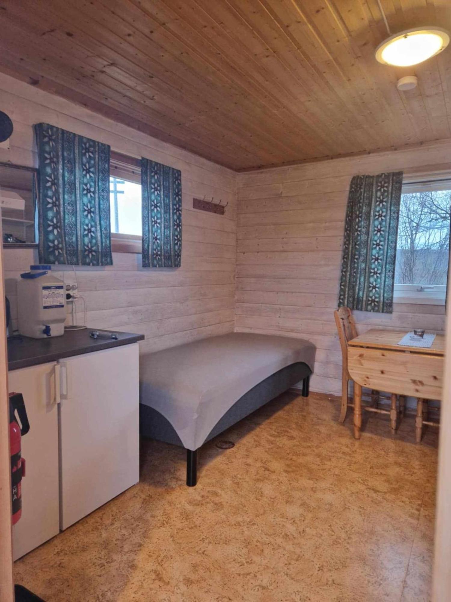 Bungalaven Lodge As Børselv Esterno foto